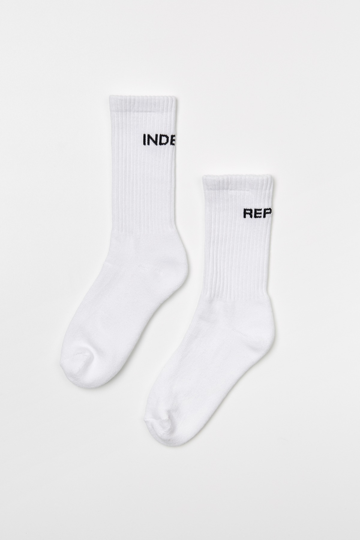 IDR Boarder Long Socks_WHITE
